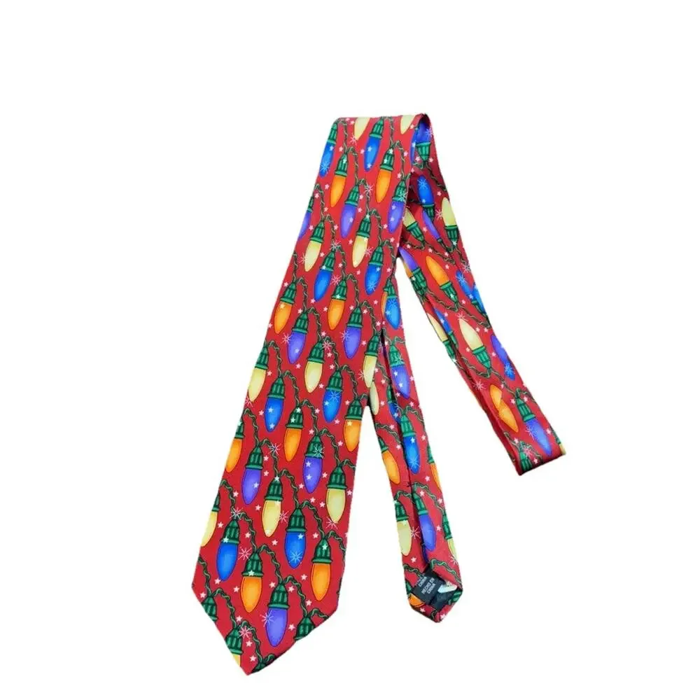 Noel 100% Silk Tie‎ Strand Of Colorful Christmas Lights On Green Wire Holiday
